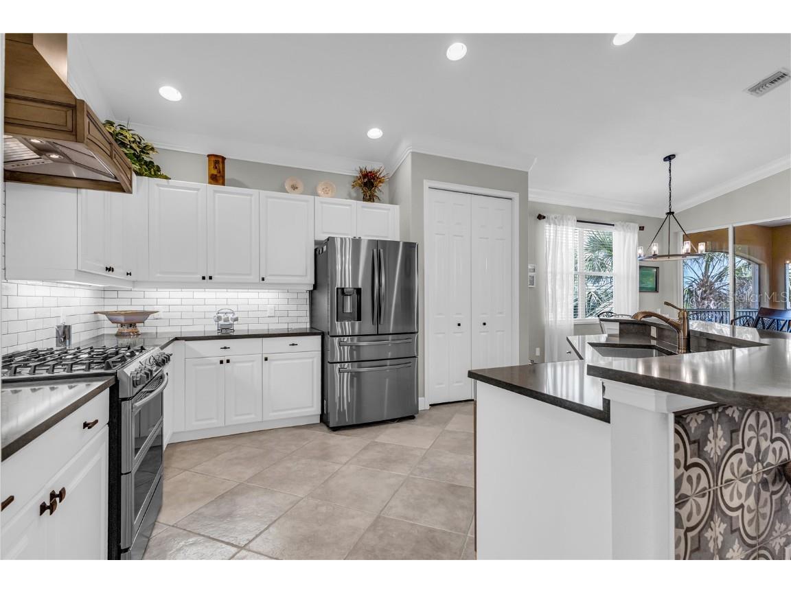 927 River Basin Court #201C Bradenton FL 34212 A4650817 image8