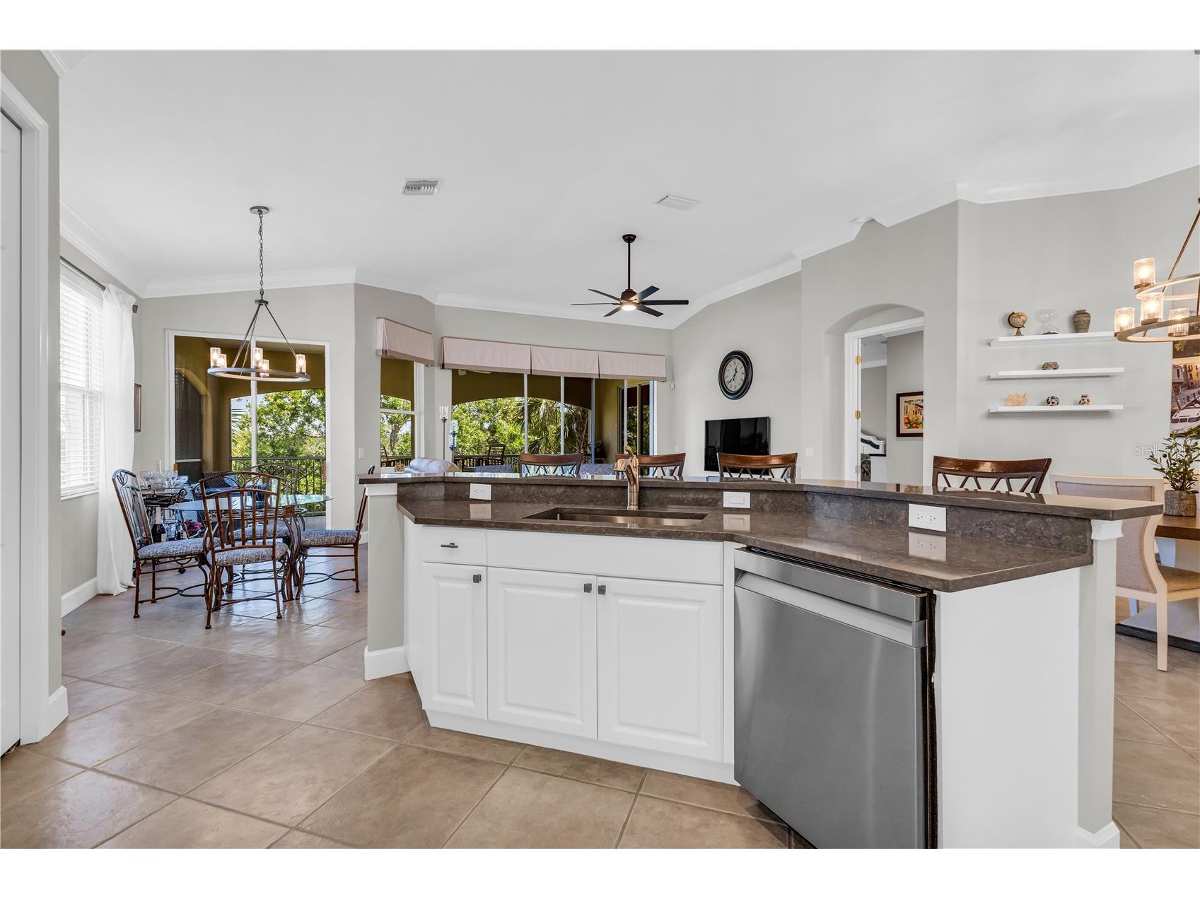 927 River Basin Court #201C Bradenton FL 34212 A4689941 image6