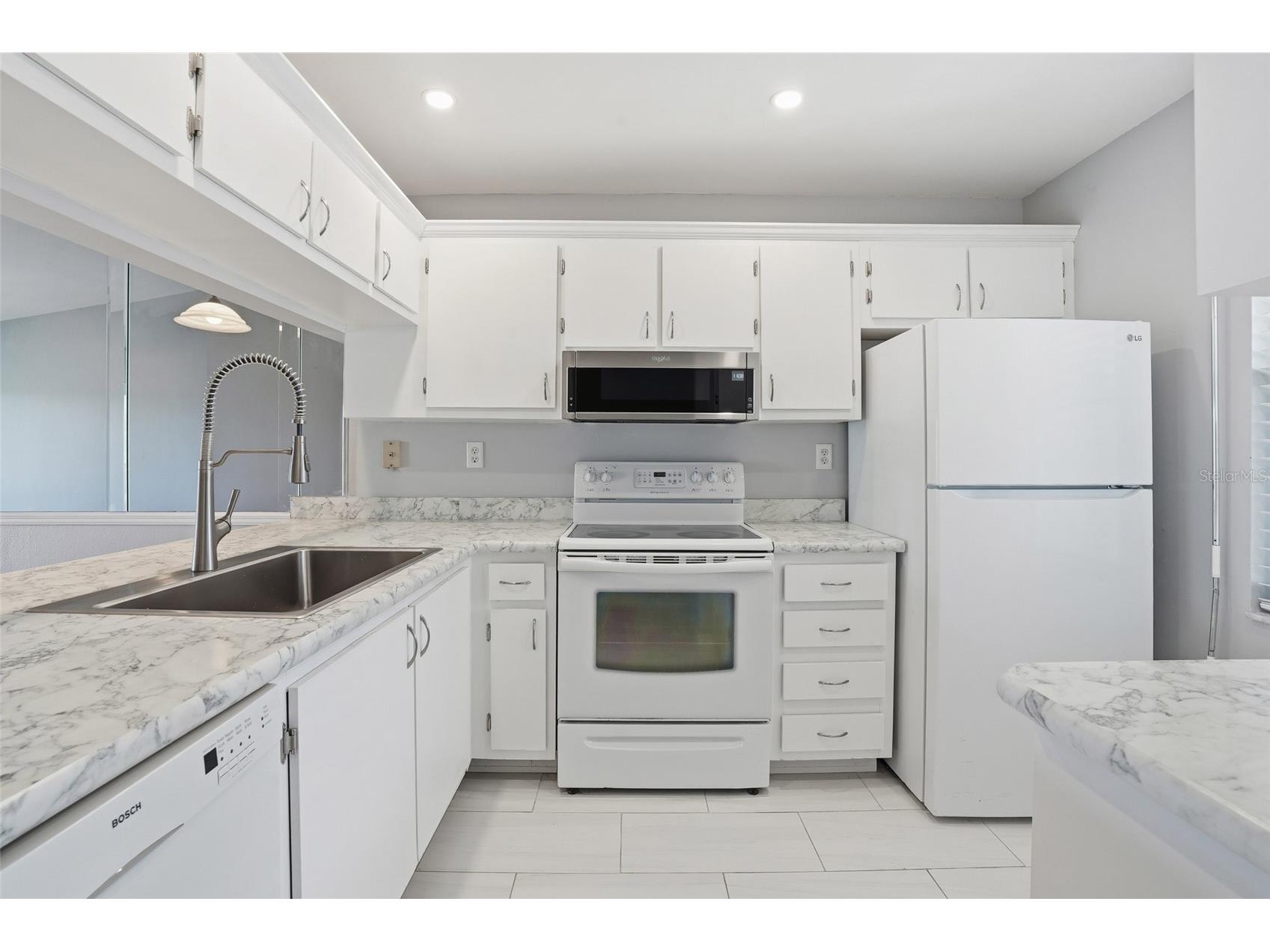 9270 Lake Park Drive #201 Fort Myers FL 33919 C7521507 image15