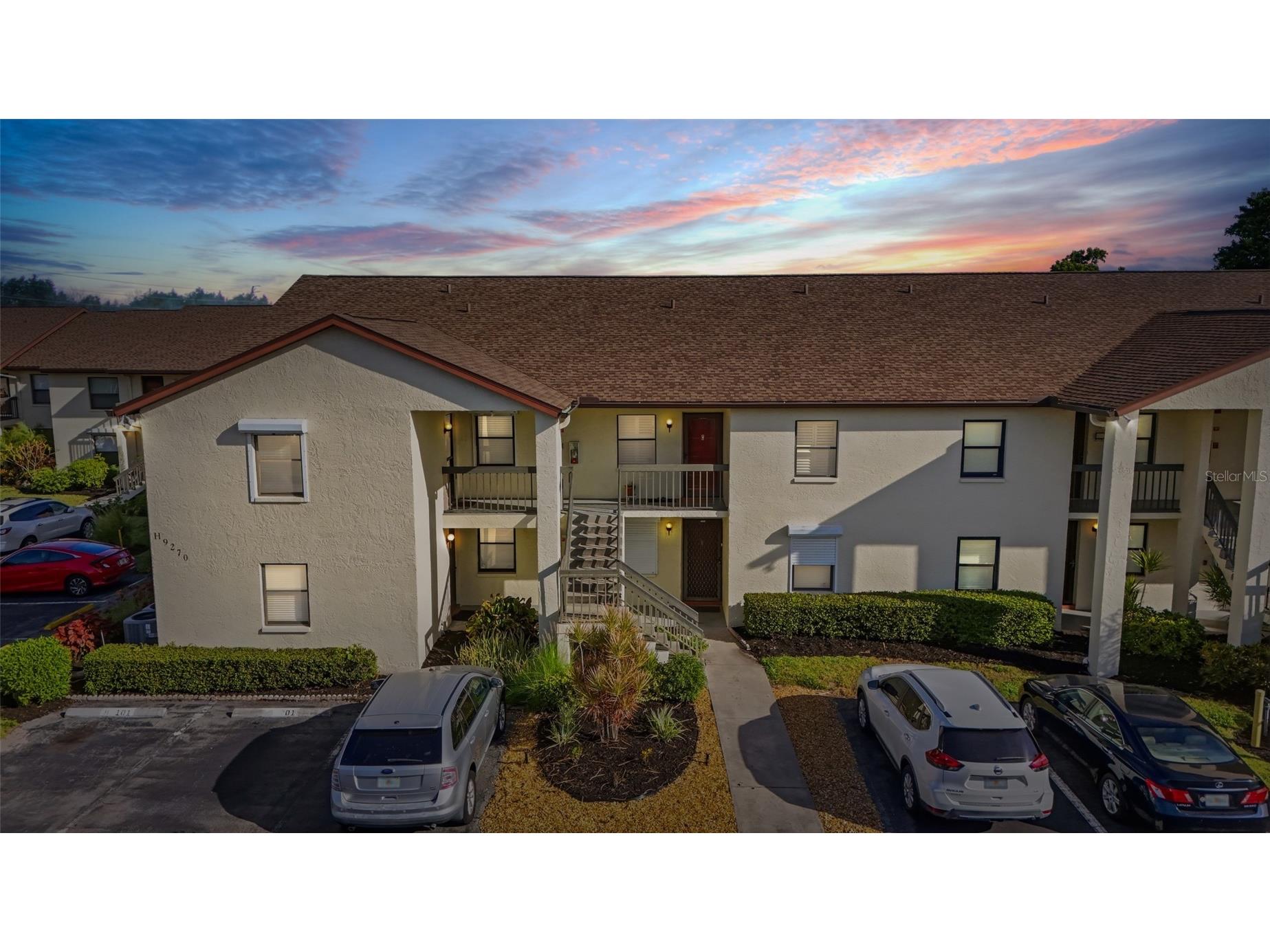 9270 Lake Park Drive #201 Fort Myers FL 33919 C7521507 image2