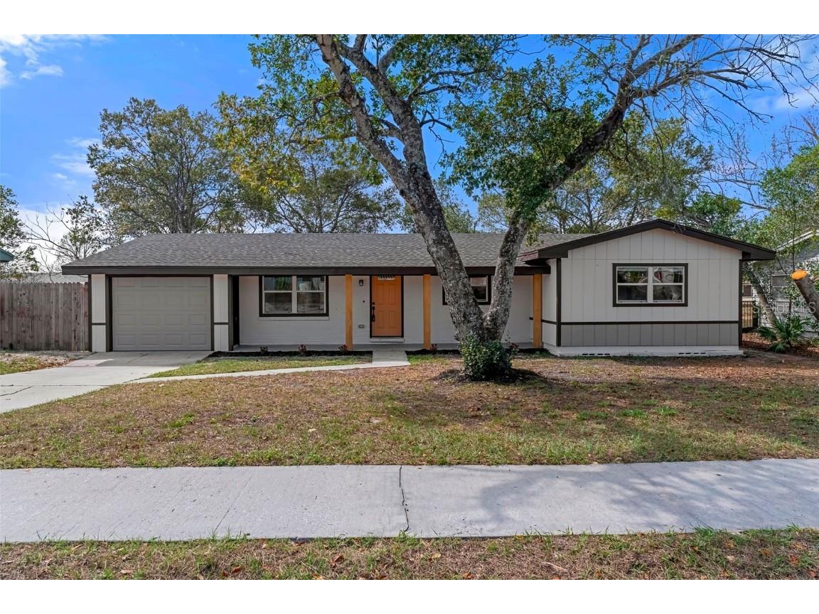 9272 Chase Street Spring Hill FL 34606 W7871841 image1