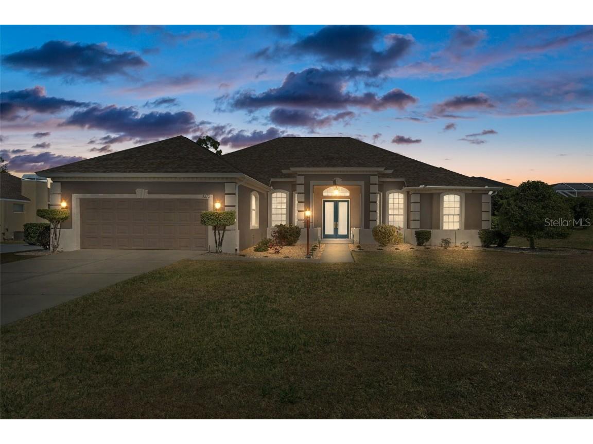 9272 Westshore Drive Weeki Wachee FL 34613 W7842785 image1