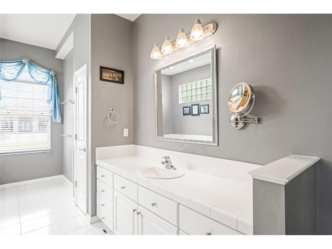 9272 Westshore Drive Weeki Wachee FL 34613 W7878458 image27