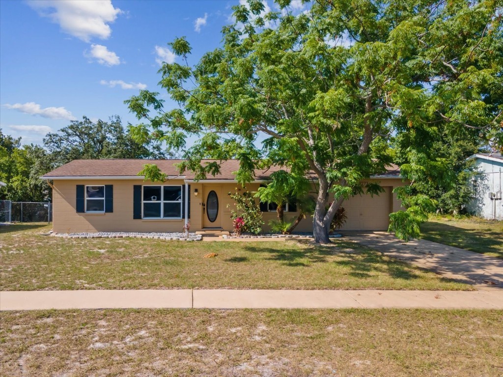 9273 Bay Drive Spring Hill FL 34608 W7864654 image1