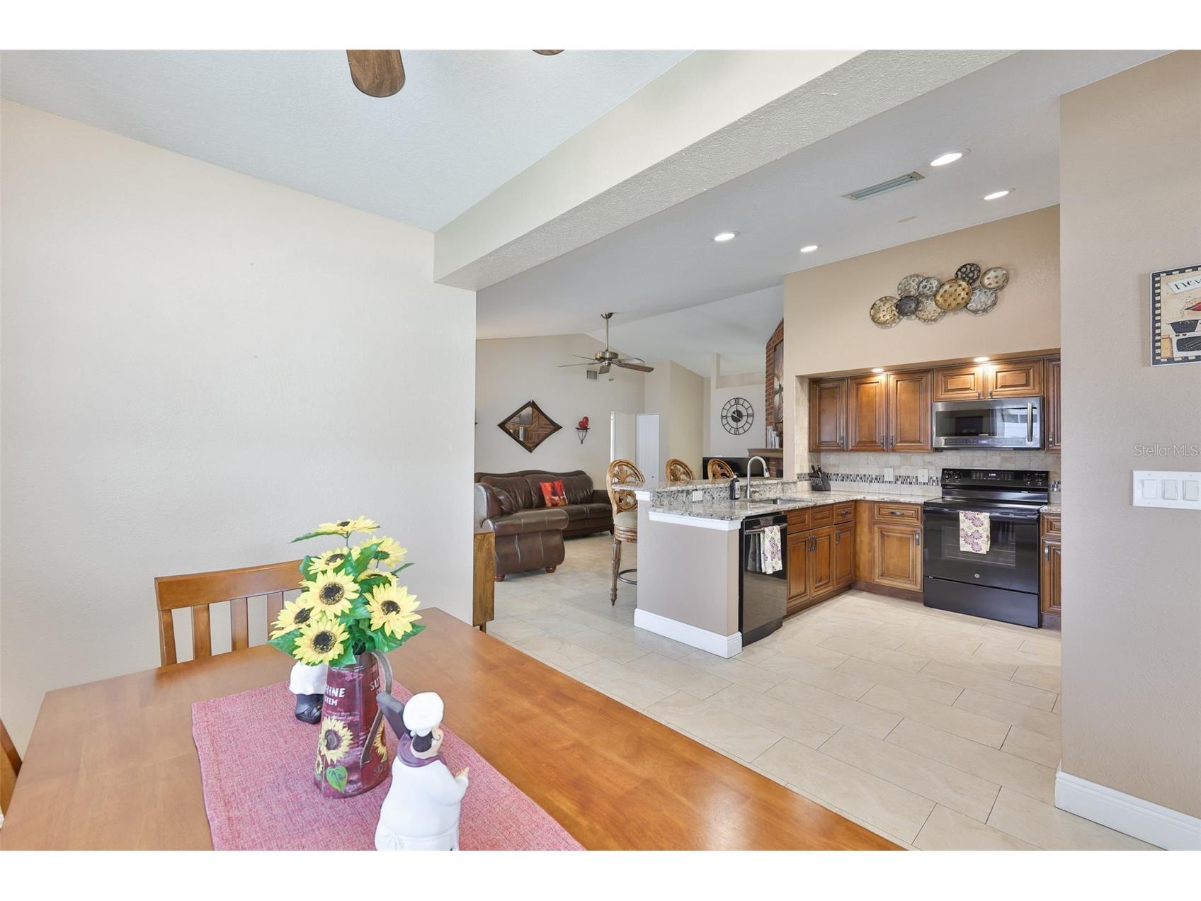 9275 133rd Street Seminole FL 33776 TB8477708 image40