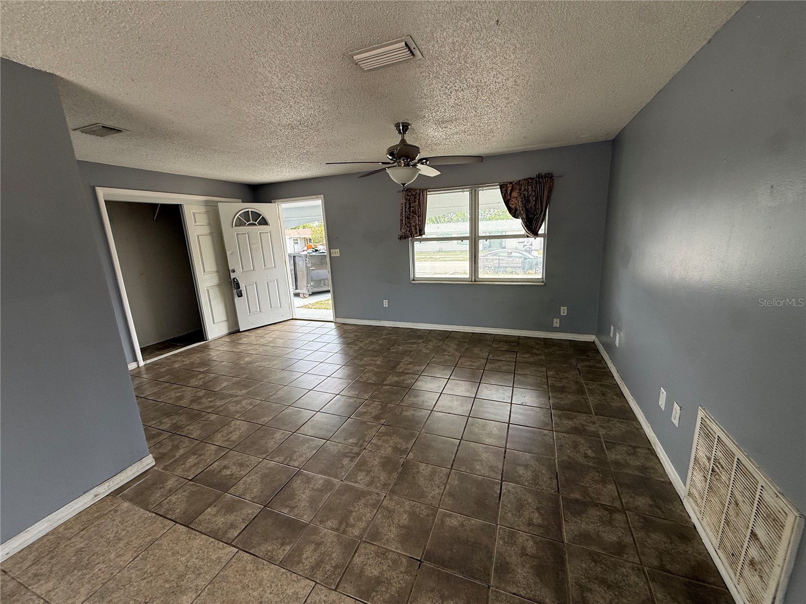 9275 Chase Street Spring Hill FL 34606 W7885320 image3