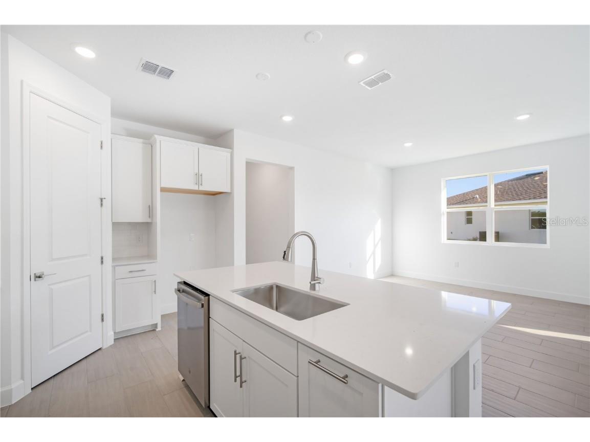 9275 Players Drive Weeki Wachee FL 34613 S5127461 image13