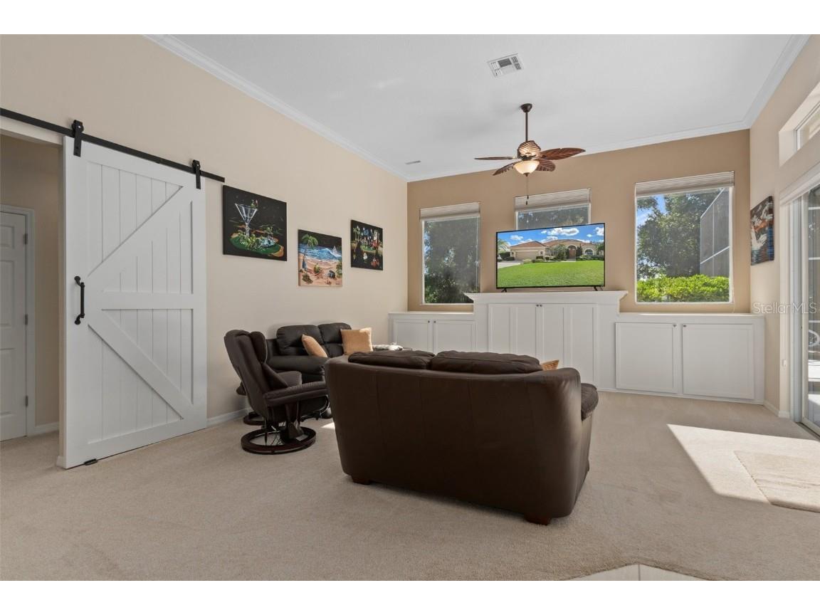 9276 Lake Cypress Loop Weeki Wachee FL 34613 W7878742 image15