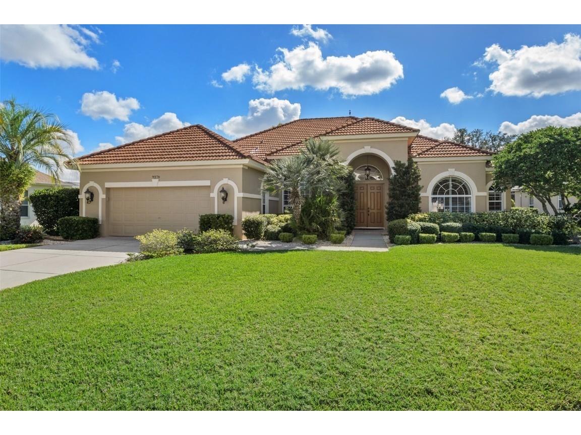 9276 Lake Cypress Loop Weeki Wachee FL 34613 W7878742 image2