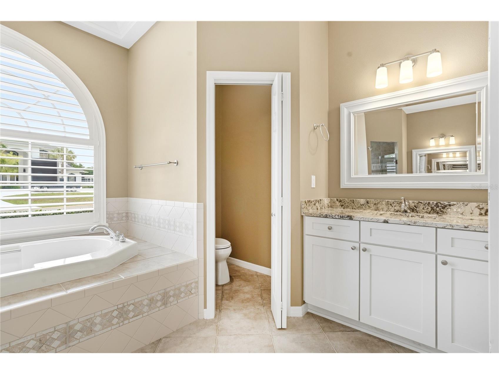 9276 Lake Cypress Loop Weeki Wachee FL 34613 - GLEN LAKES W7886752 image20