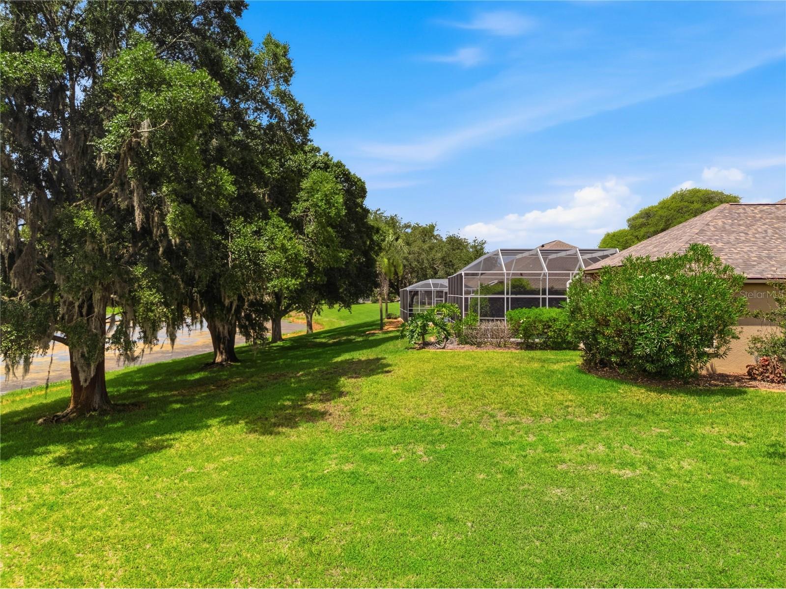 9276 Lake Cypress Loop Weeki Wachee FL 34613 - GLEN LAKES W7886752 image4