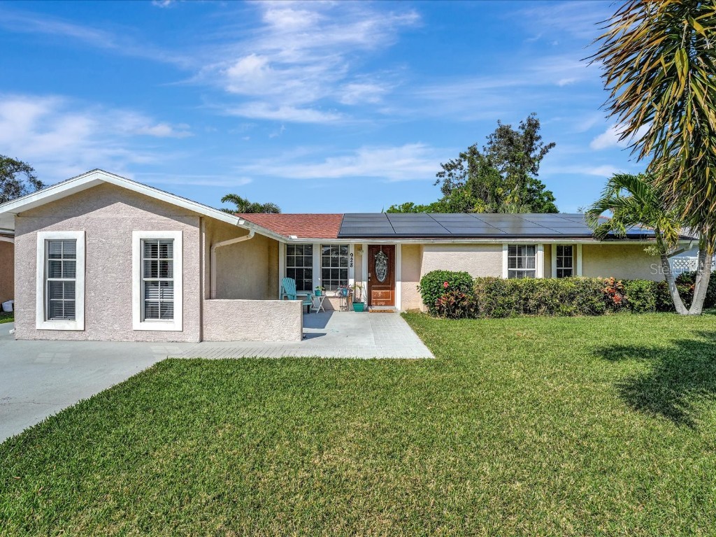 928 69th Street NW Bradenton FL 34209 A4604441 image1