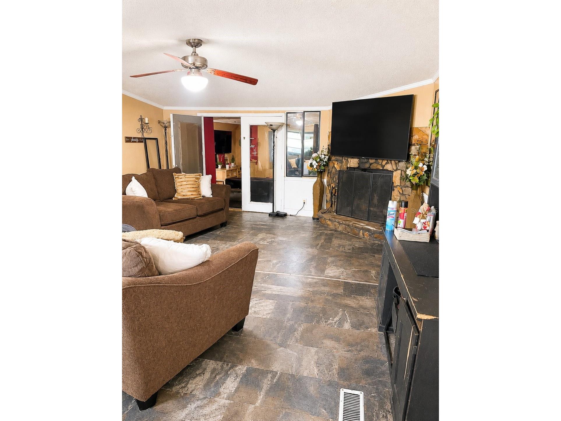 928 Dawn Avenue Interlachen FL 32148 O6408249 image4