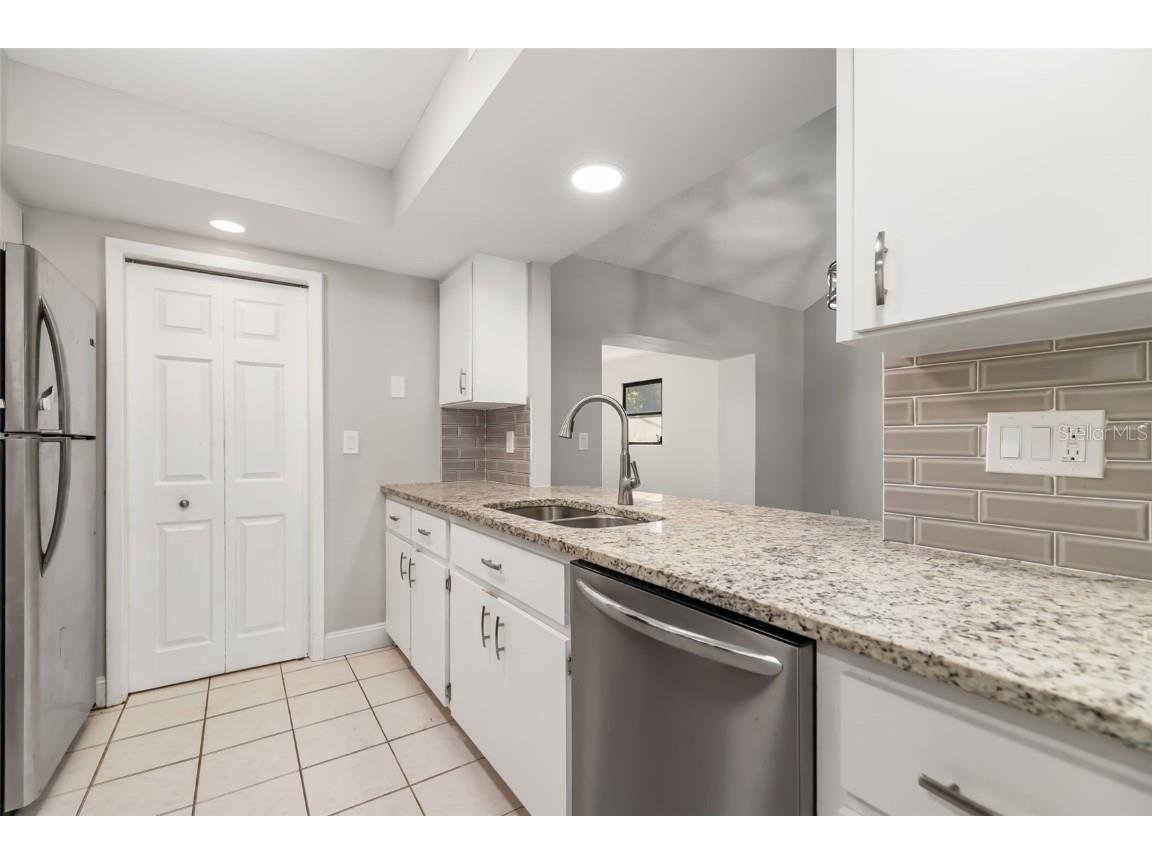 928 Laurel Avenue Venice FL 34285 A4675691 image12