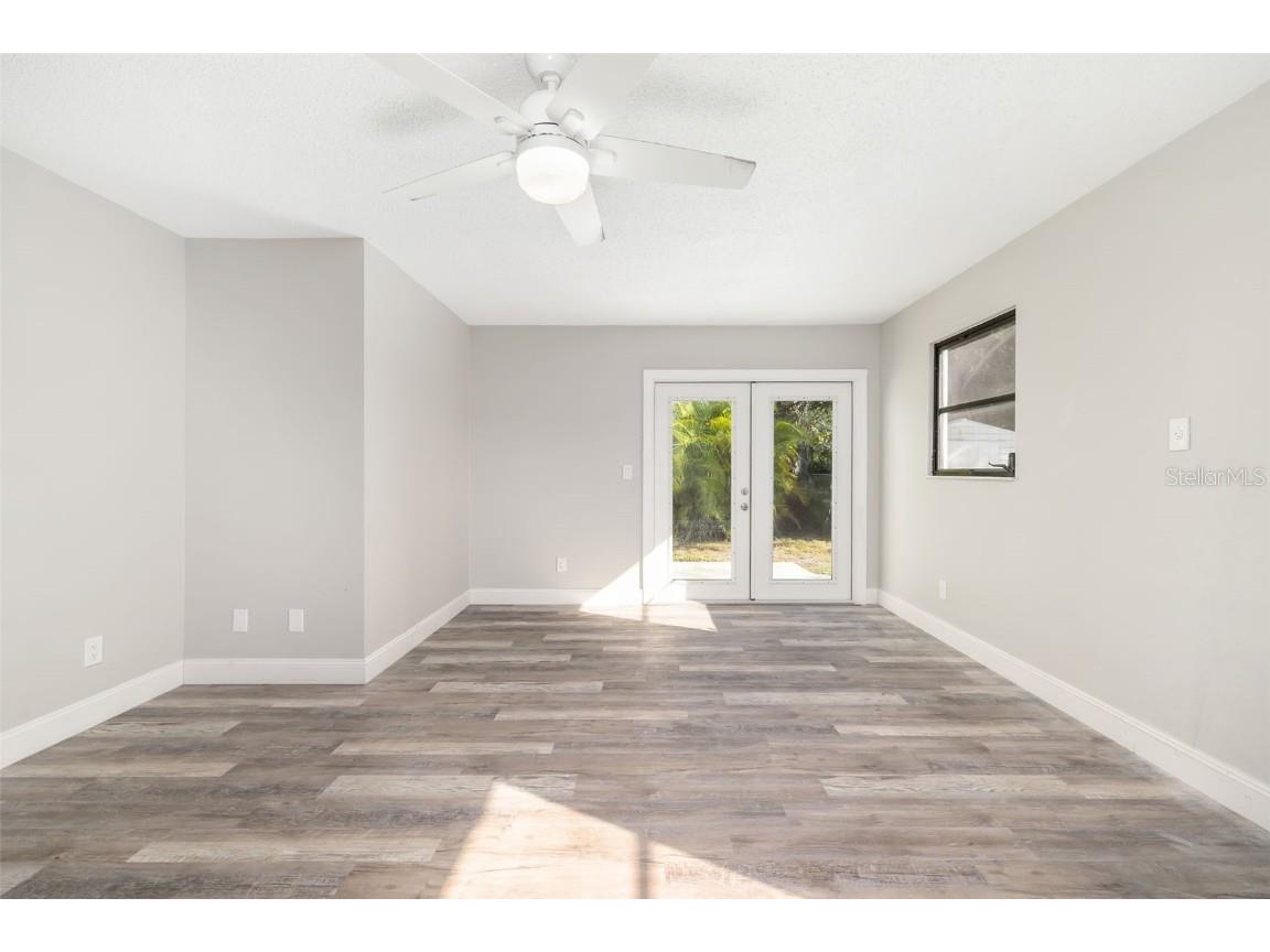 928 Laurel Avenue Venice FL 34285 A4675691 image23