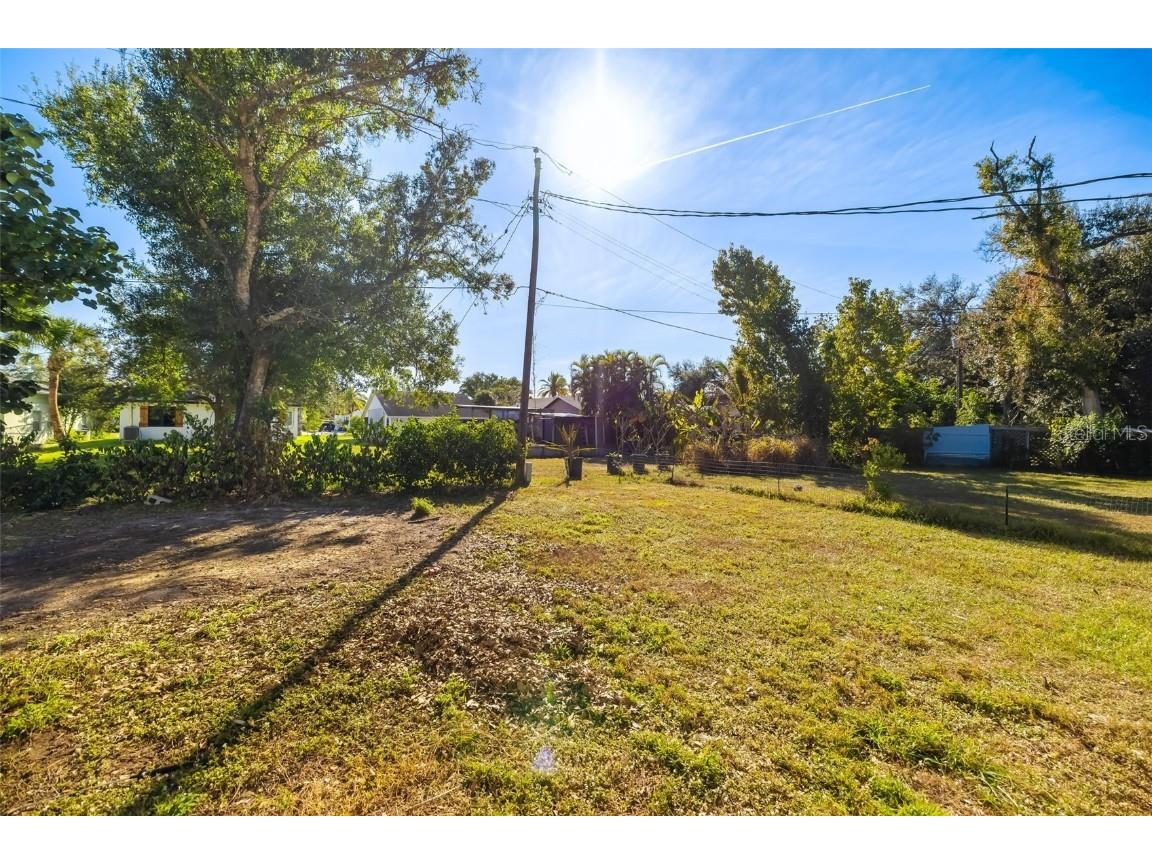 928 Laurel Avenue Venice FL 34285 A4675691 image40