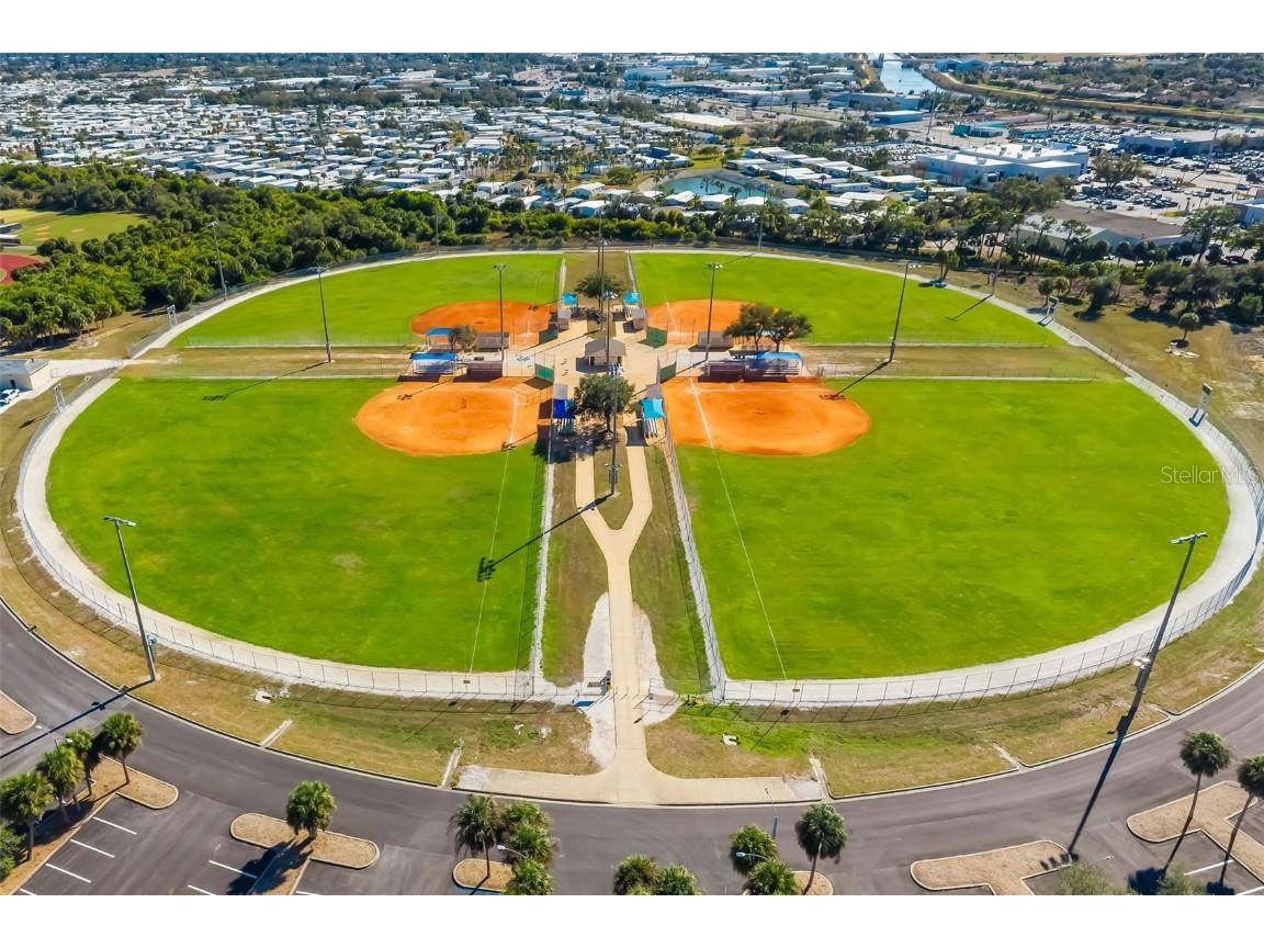 928 Laurel Avenue Venice FL 34285 A4675691 image56