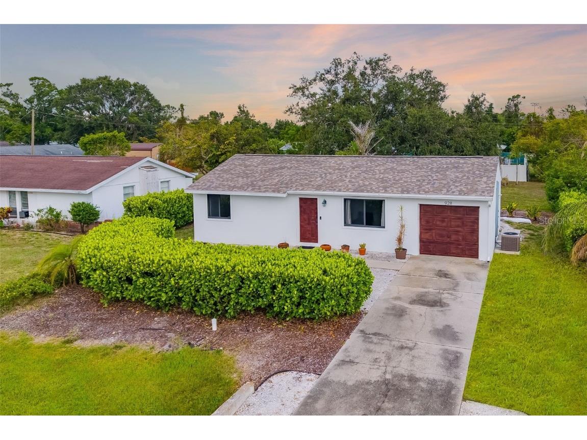 928 Pineland Avenue Venice FL 34285 A4654202 image1