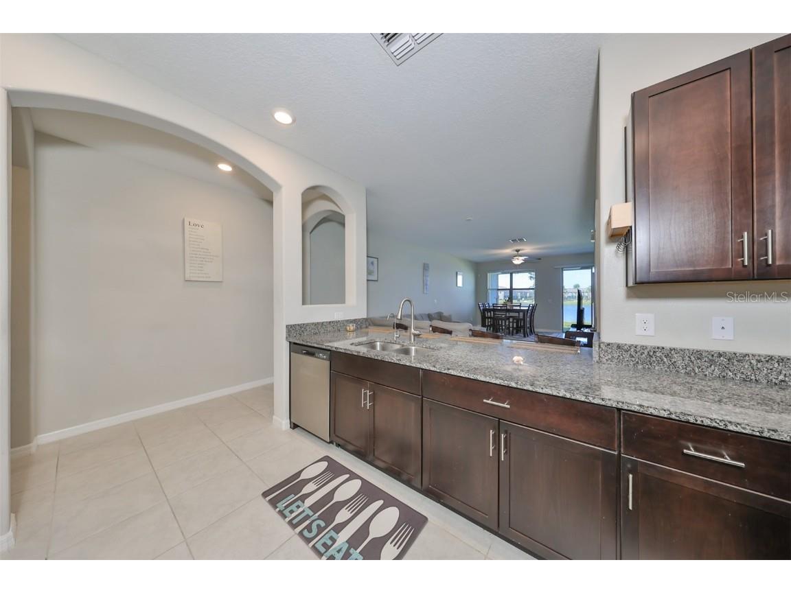 928 Royal Empress Drive Ruskin FL 33570 TB8315223 image10