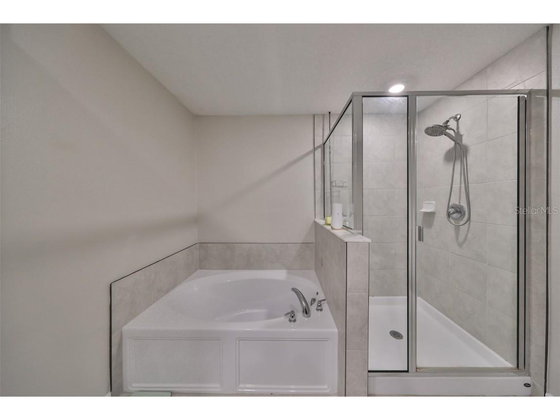 928 Royal Empress Drive Ruskin FL 33570 TB8315223 image30
