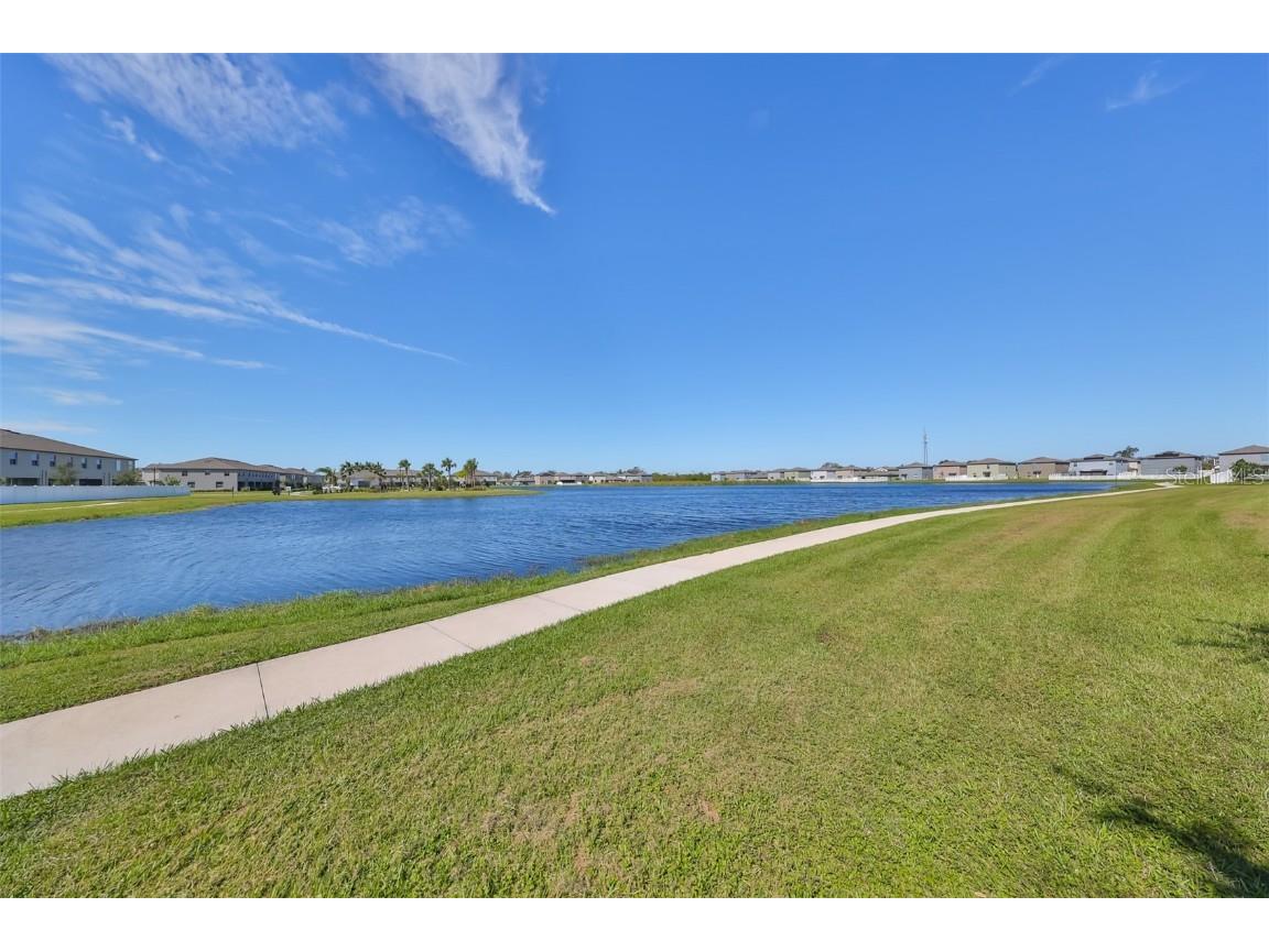 928 Royal Empress Drive Ruskin FL 33570 TB8315223 image40