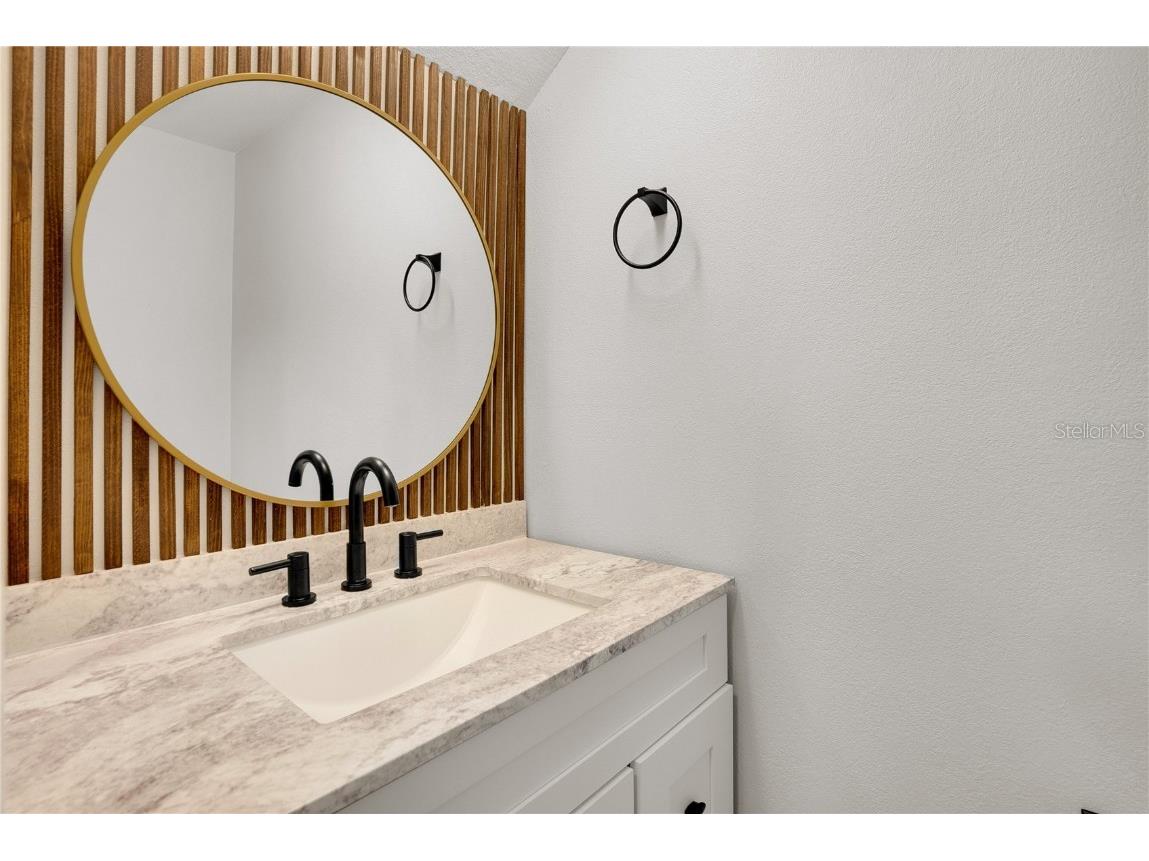 928 Sunridge Drive #F2 Sarasota FL 34234 A4650806 image15