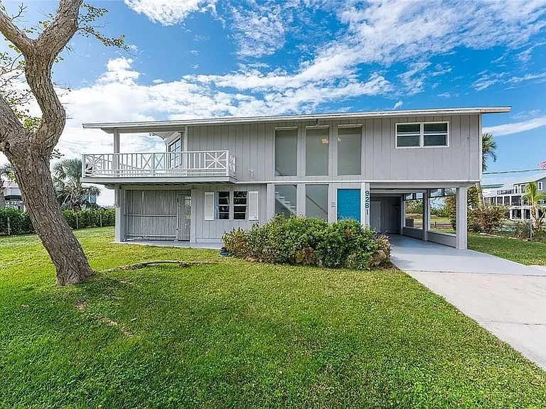 9281 Pine Cove Drive Englewood FL 34224 - INTERCOASTAL T3497598 image1