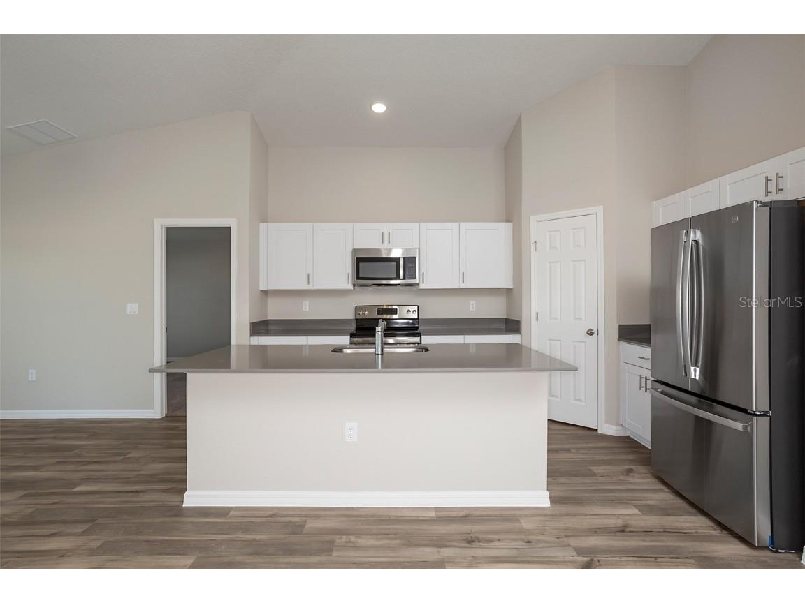 9284 Pavilion Shade Drive Zephyrhills FL 33541 TB8447617 image2