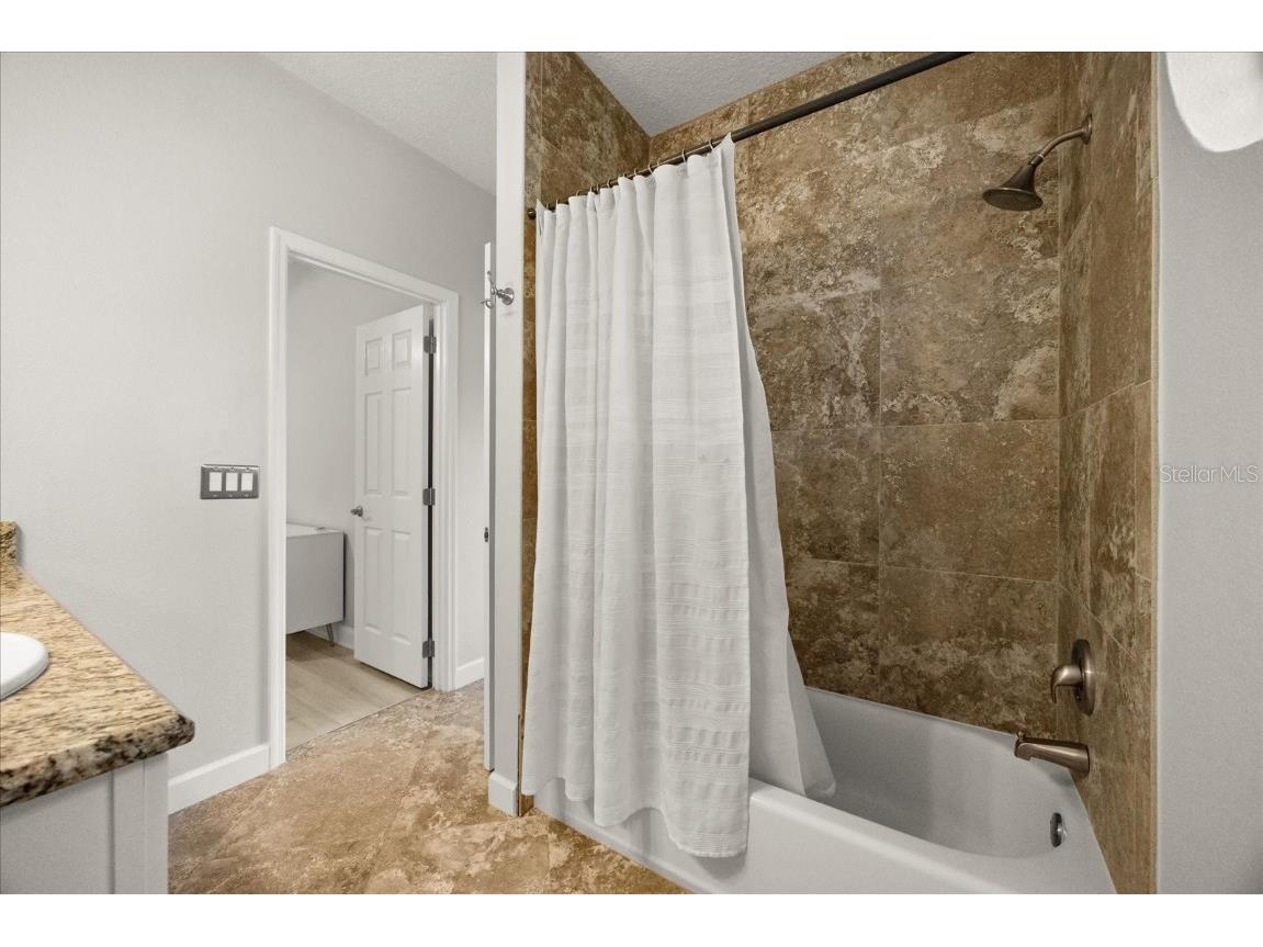 9285 Wickham Way Orlando FL 32836 O6339063 image38