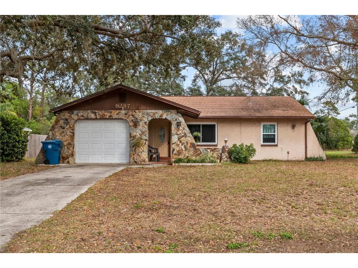 9287 Horizon Drive Spring Hill FL 34608 TB8356164 image1