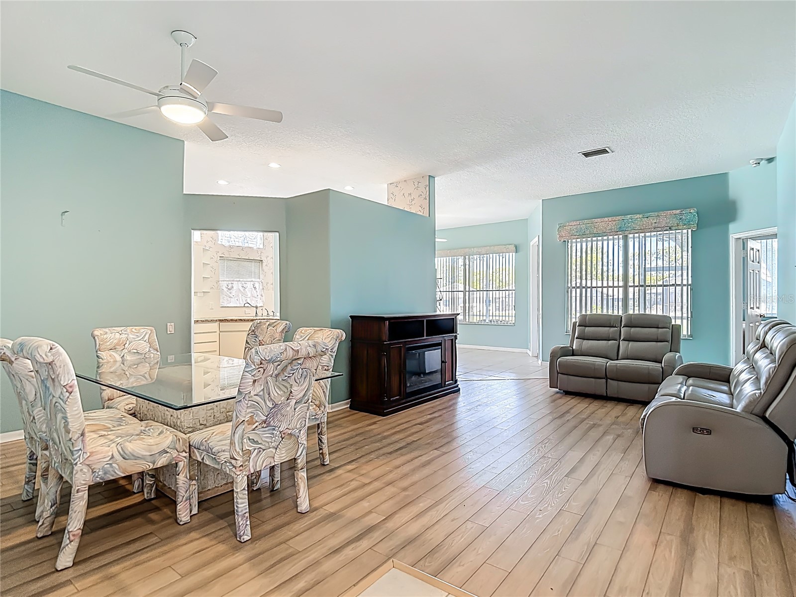 9289 Penelope Drive Weeki Wachee FL 34613 TB8498751 image12