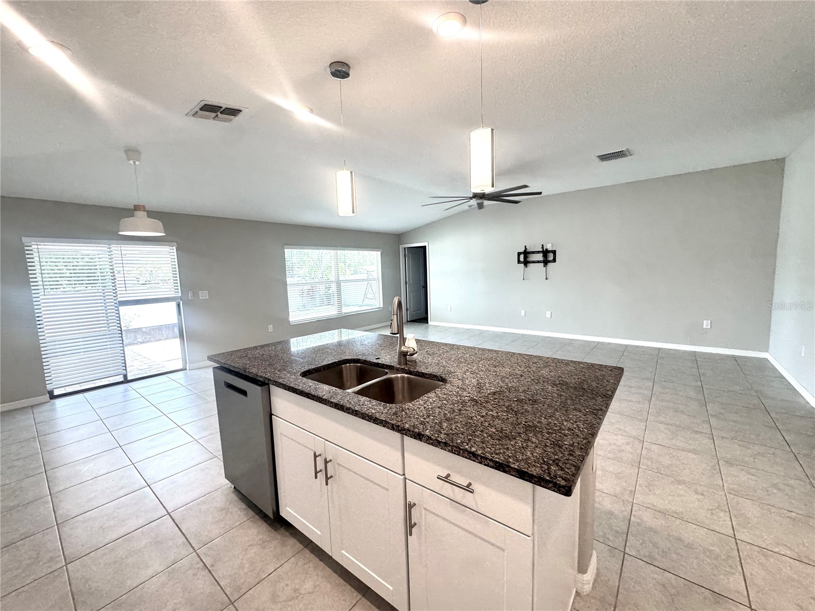 929 Anchor Bend Drive Ruskin FL 33570 TB8532597 image6