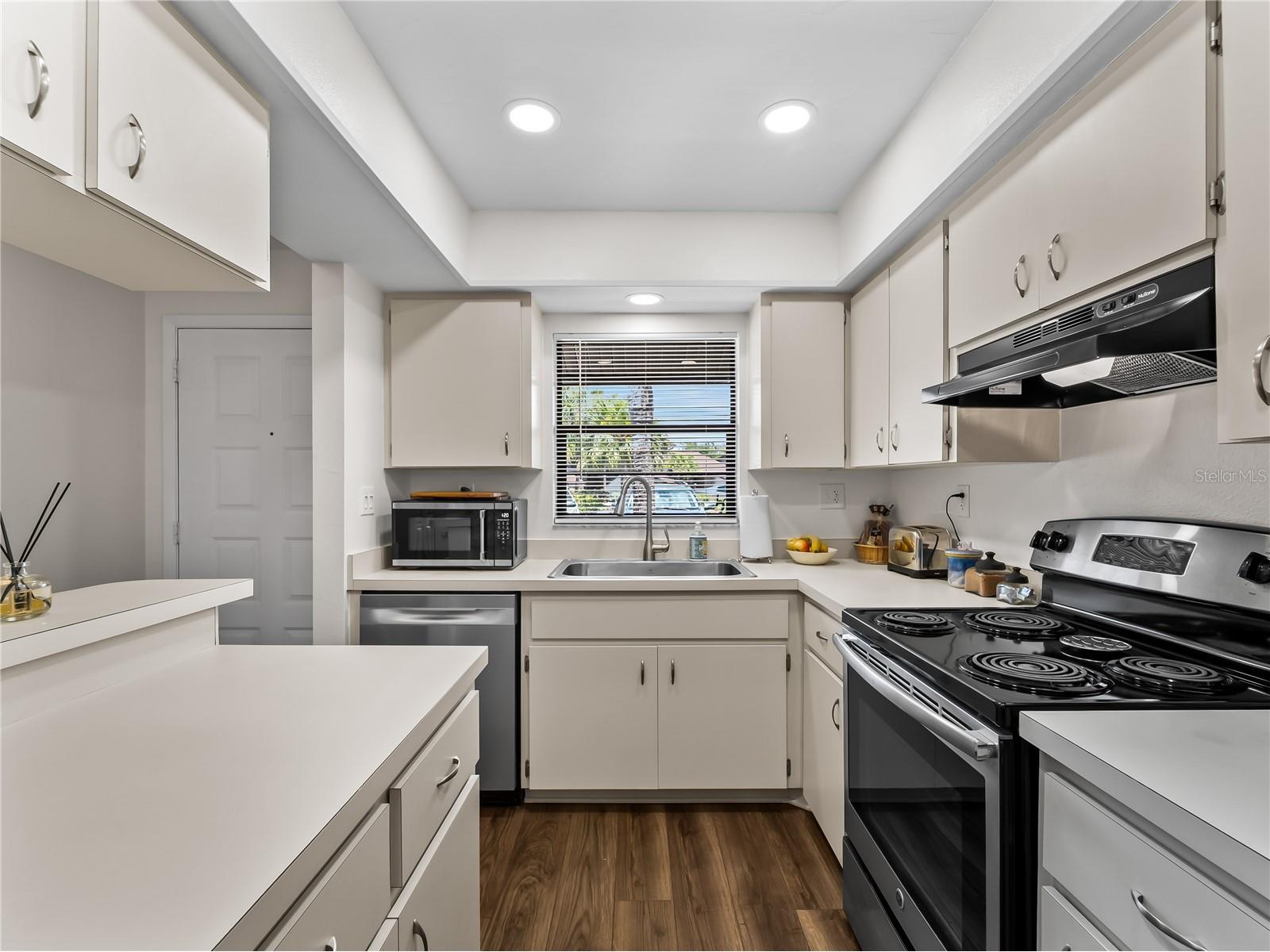 929 Capri Isles Boulevard #27 Venice FL 34292 A4691504 image14