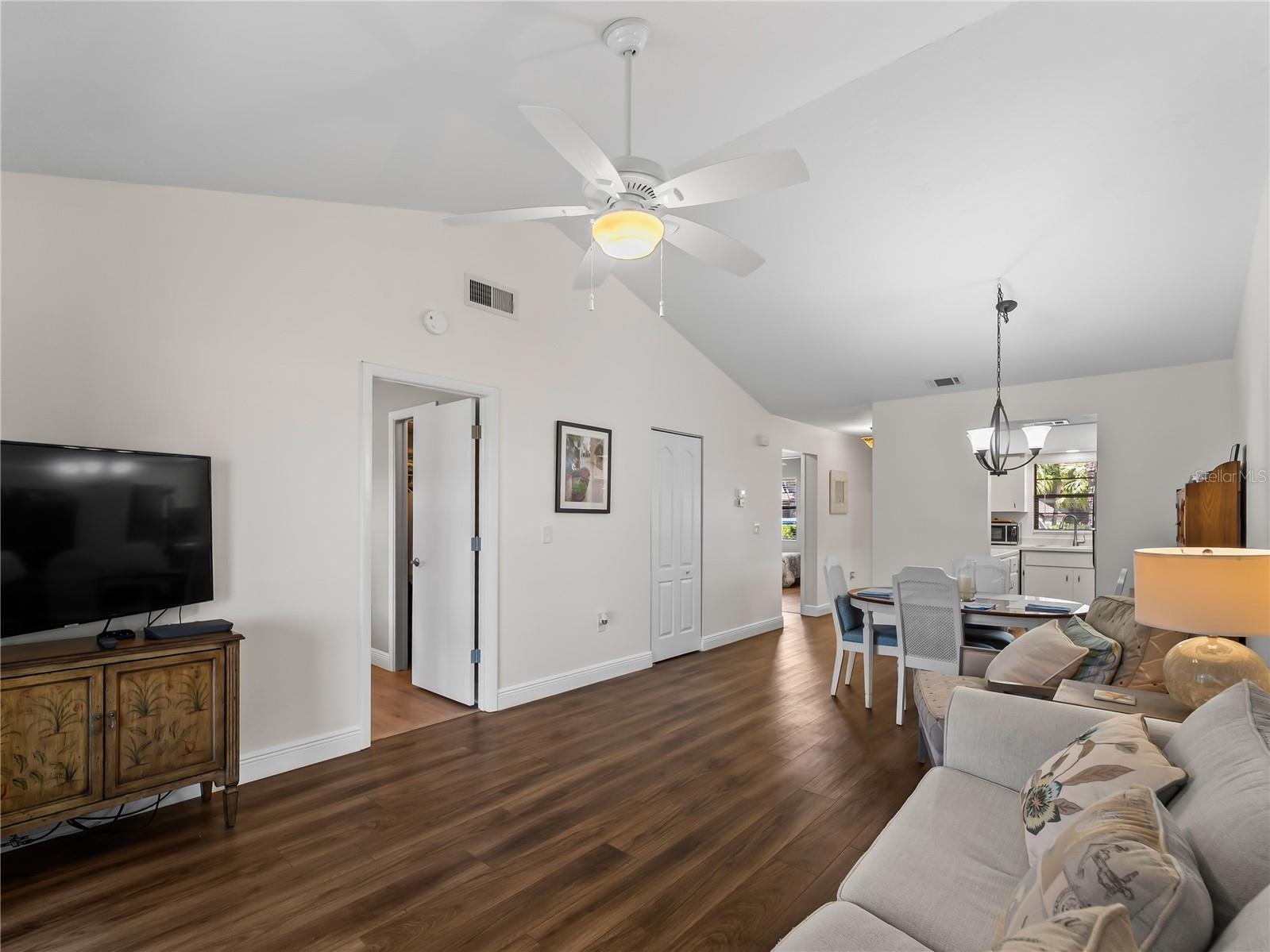 929 Capri Isles Boulevard #27 Venice FL 34292 A4691504 image21