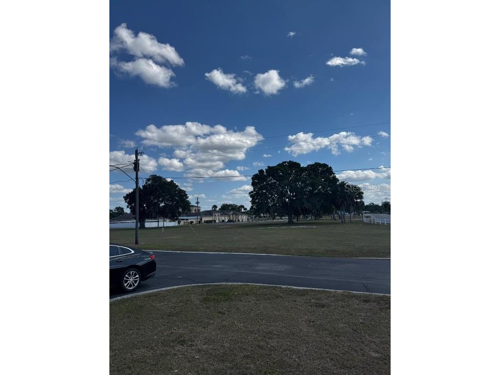 929 Club Circle Lakeshore FL 33854 P4934790 image16