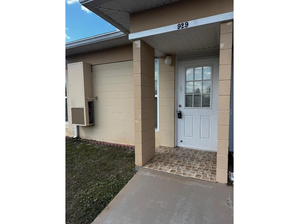 929 Club Circle Lakeshore FL 33854 P4934790 image2
