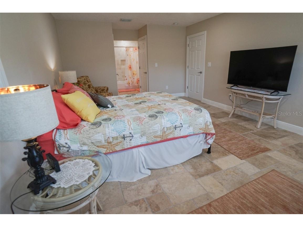 929 Lantana Avenue Clearwater Beach FL 33767 TB8450073 image11