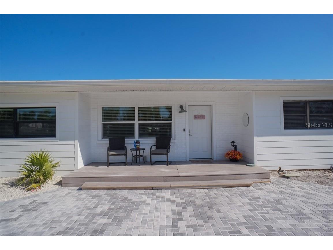 929 Lantana Avenue Clearwater Beach FL 33767 TB8450073 image2