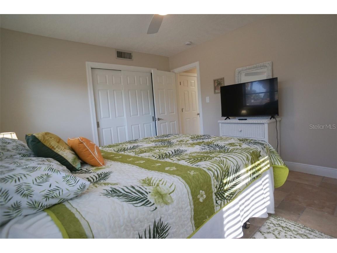 929 Lantana Avenue Clearwater Beach FL 33767 TB8450073 image23