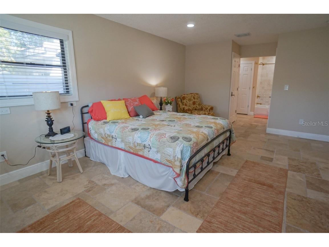 929 Lantana Avenue Clearwater Beach FL 33767 TB8450073 image9