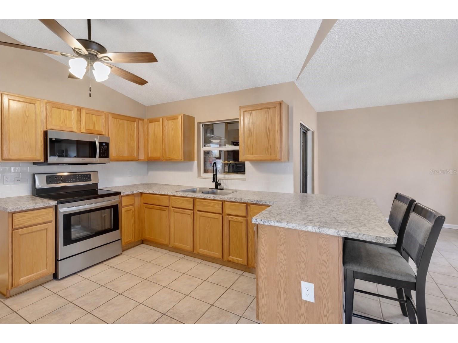 929 Louvre Court Kissimmee FL 34759 G5107624 image9