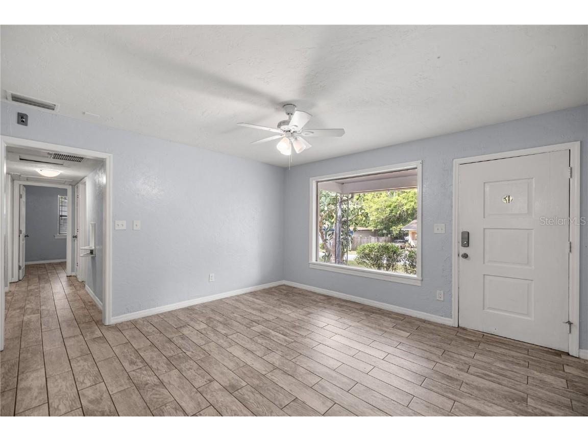 929 SE 9th Place Gainesville FL 32601 GC534266 image11