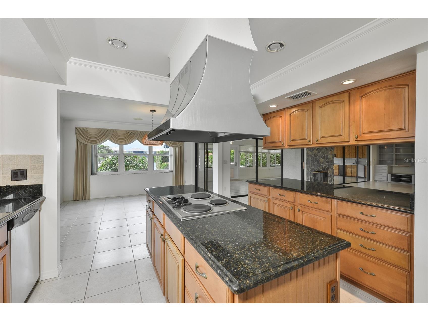 929 Symphony Isles Boulevard Apollo Beach FL 33572 TB8520052 image17