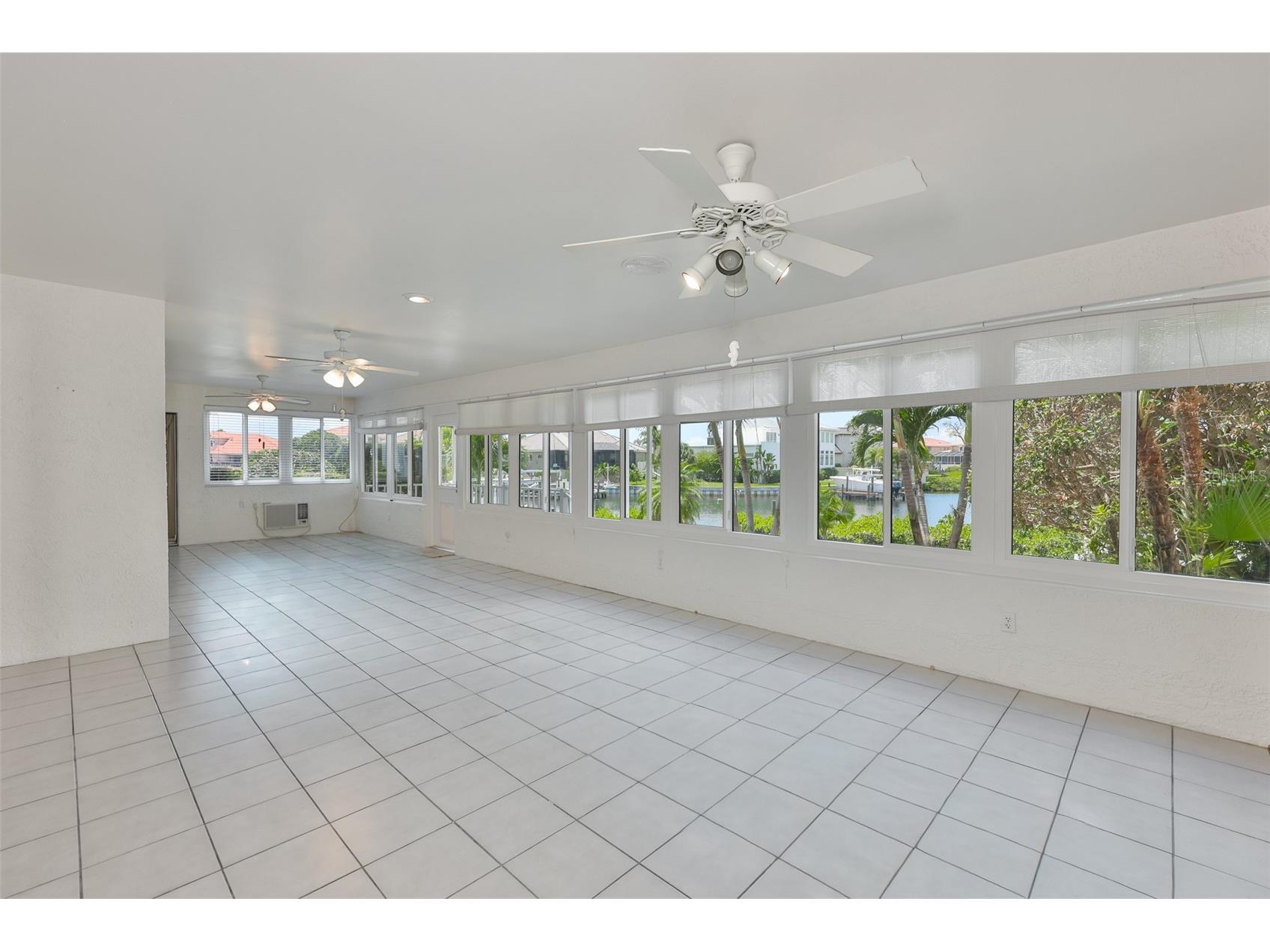929 Symphony Isles Boulevard Apollo Beach FL 33572 TB8520052 image27