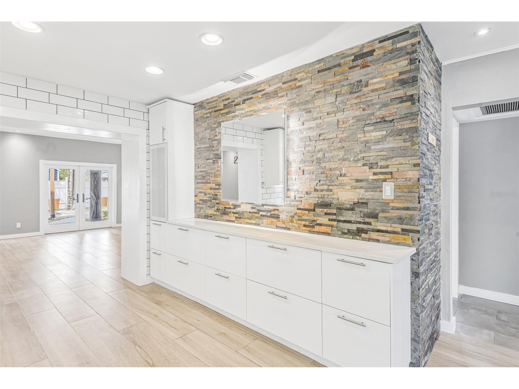 929 W Beacon Avenue Tampa FL 33603 TB8508301 image6