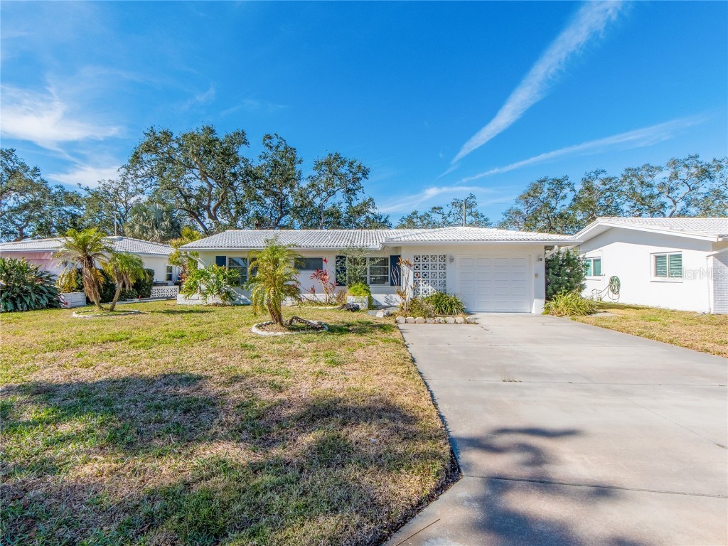 9290 141st Street Seminole FL 33776 TB8344983 image1