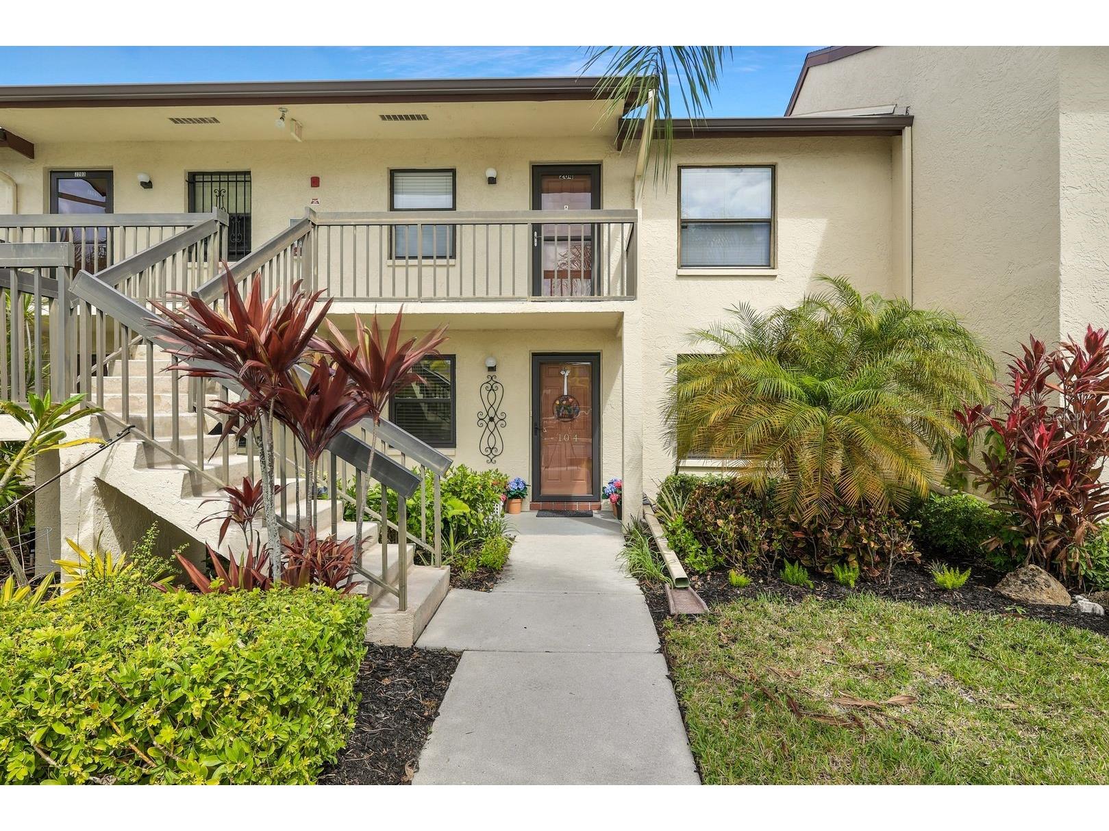 9290 Lake Park Drive #104 Fort Myers FL 33919 A4685213 image1