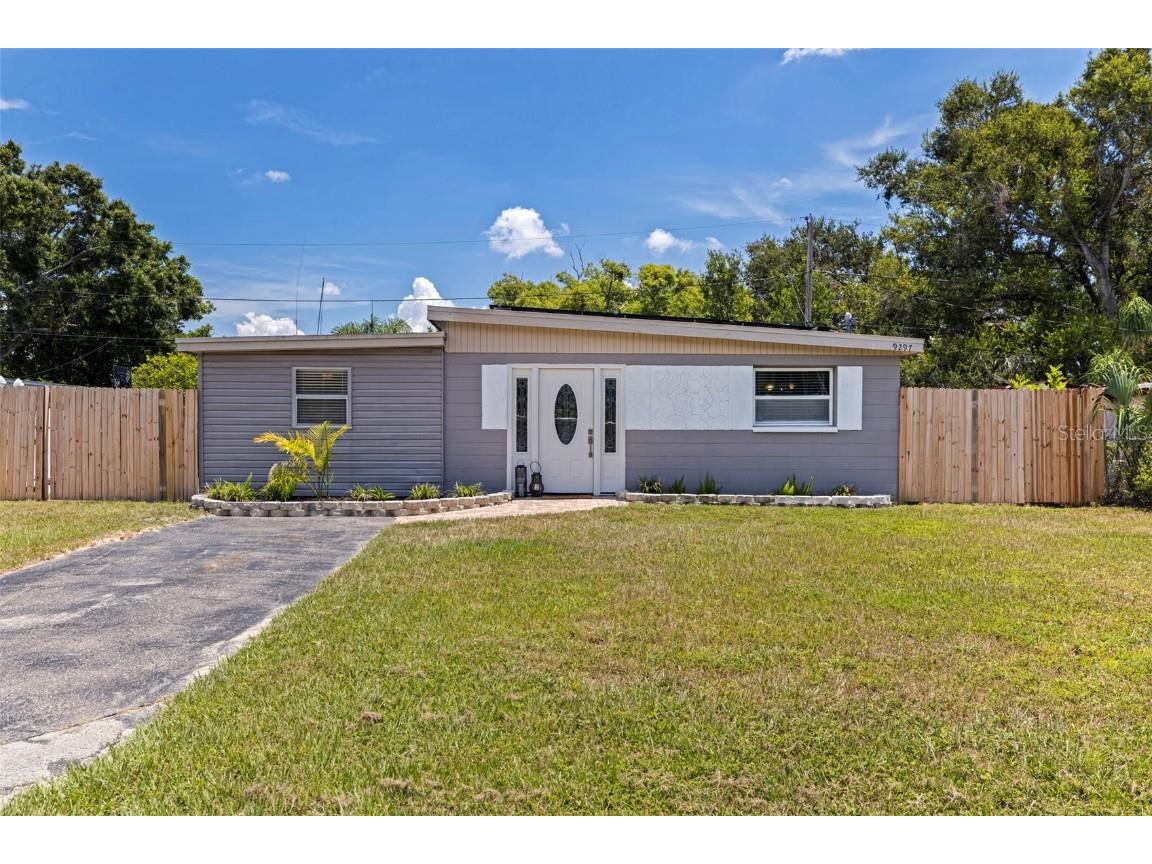 9297 84th Street Seminole FL 33777 TB8414387 image1