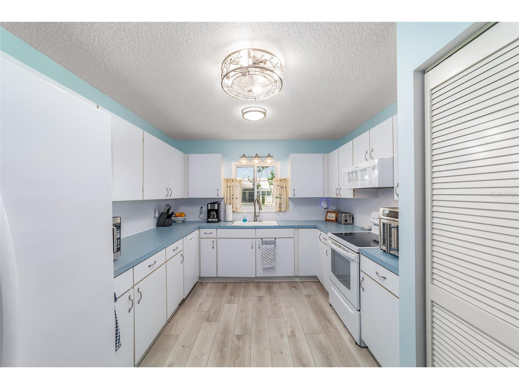 9297 SW 90th Court #C Ocala FL 34481 OM726250 image14