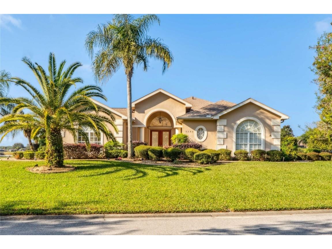9298 Grand Cypress Drive Weeki Wachee FL 34613 W7880635 image1